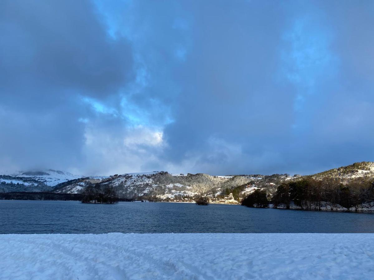 Hotel La Bonne Hotesse Chambon-sur-Lac Exteriér fotografie