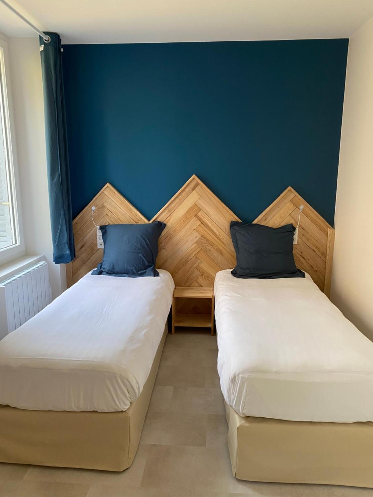 Hotel La Bonne Hotesse Chambon-sur-Lac Pokoj fotografie